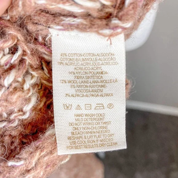 Free People Sweater Top Pink Crochet Oversized Bell Sleeve Sweater Size Small - Picture 9 of 9